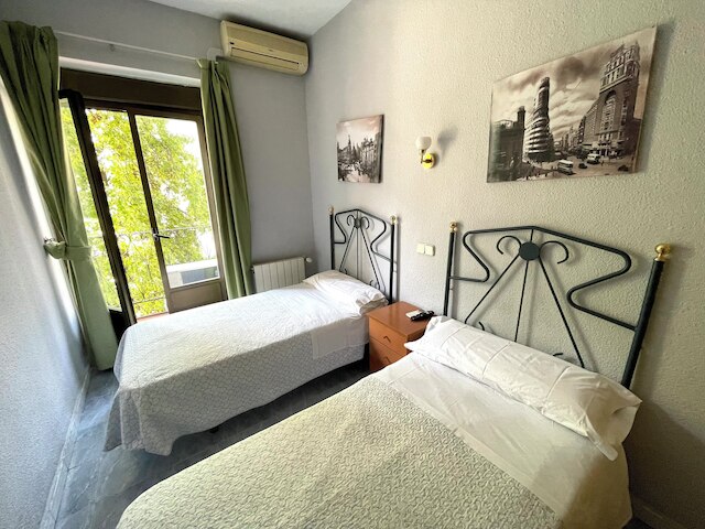 ホスタル フェルナンデス アトーチャ