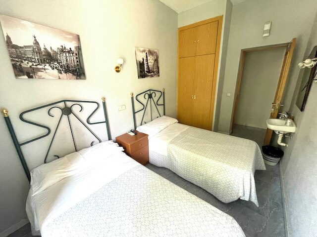 ホスタル フェルナンデス アトーチャ