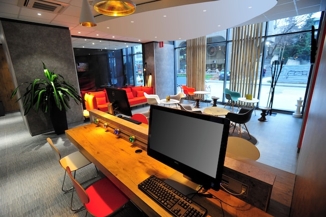 イビス スコピエ シティ センター