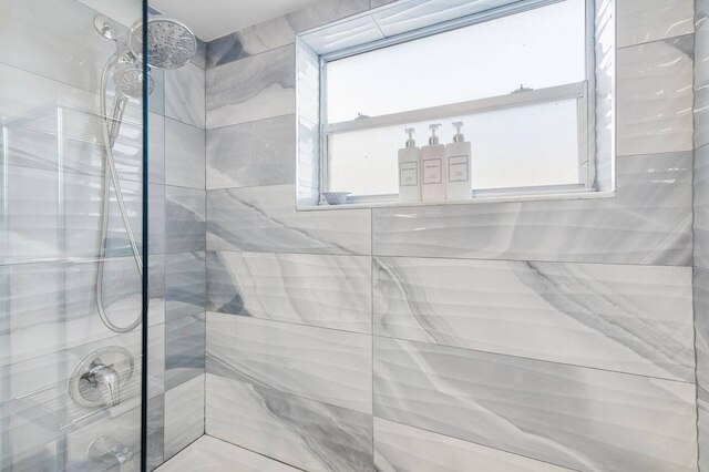 ヴィラ マイアミ プールサイド パラダイス