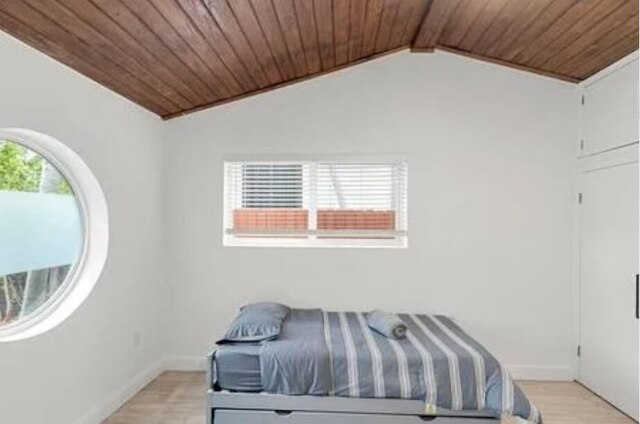 ヴィラ マイアミ プールサイド パラダイス