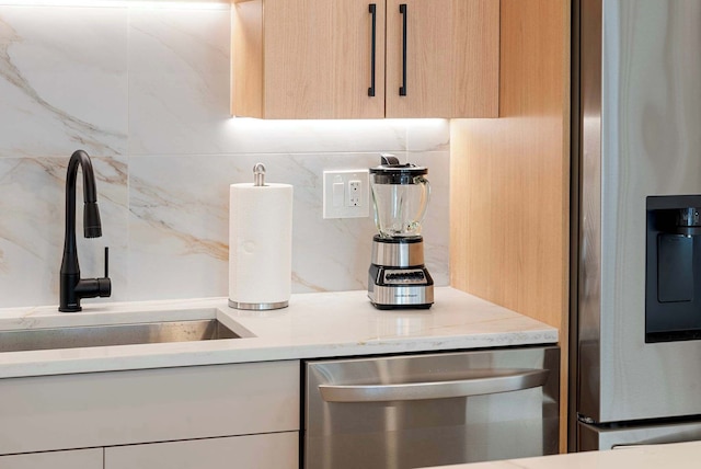 ブランド ニュー ビルディング イン ザ メディカル ディストリクト