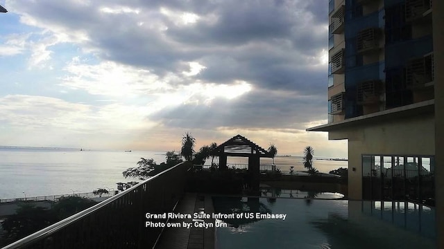 グランド リビエラ コンドテル ニア セント ルークス メディカル センター