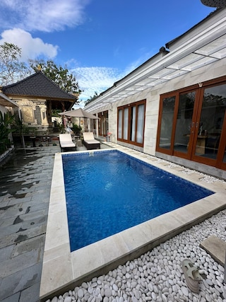 エイミー ゲストハウス ヌサドゥア