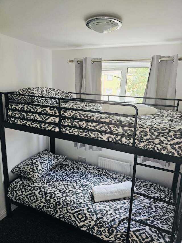 スタイリッシュ 3 ベッド ホーム パーキング シティ センター