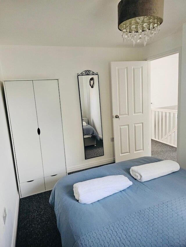 スタイリッシュ 3 ベッド ホーム パーキング シティ センター