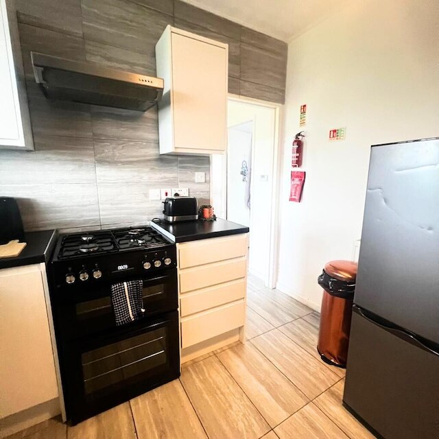 セントラル ロンドン モダン アパートメント ウィズ 3 ベッドルームズ