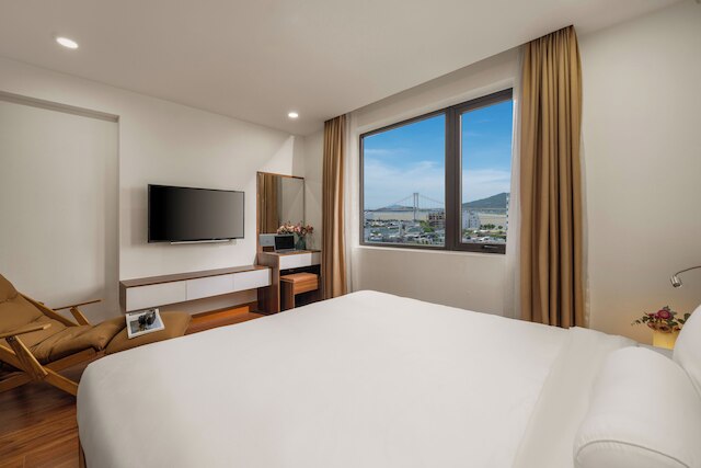 レスト ホテル & アパートメント リバーサイド ダナン