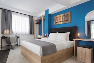 モナスティラキ アーバン ビスタ