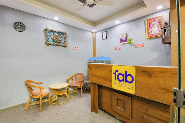 ファブホテル ハリ ナガル アシュラム