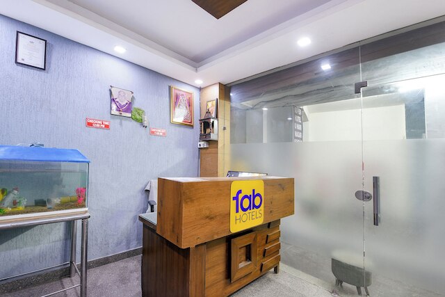 ファブホテル ハリ ナガル アシュラム