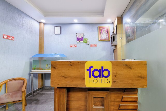 ファブホテル ハリ ナガル アシュラム