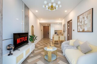 ラグジュアリー メトロポール リバーサイド アパートメント