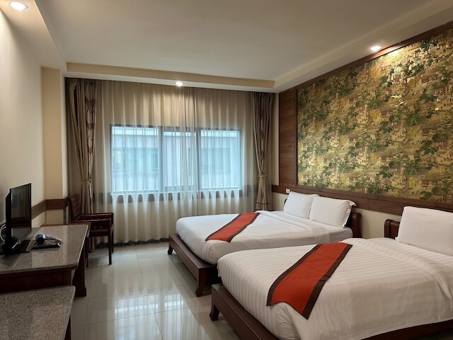 EZZI ホテル パタヤ ジョムティエン ビーチ ブランチ