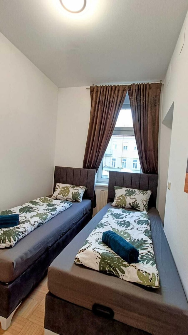 コムフィー 4 ベッドルーム アパートメント イデアル フォー グループ ファミリーズ