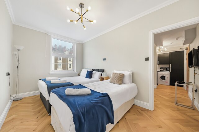 ケンブリッジ コート セントラル フラッツ