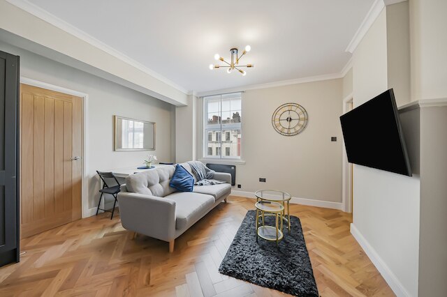 ケンブリッジ コート セントラル フラッツ