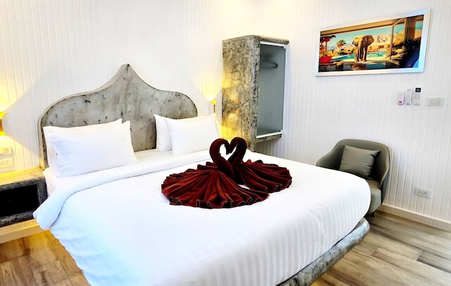 ネビュランド ラグジュアリー プール ヴィラ パタヤ ウォーキング ストリート