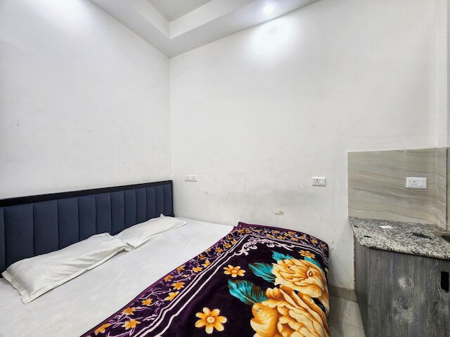 ホテル スクーン BnB