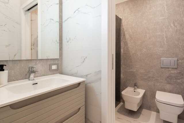 ザ アーバン ネスト ホワイト アンド グレー