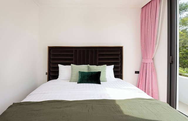 モダン ラグジュアリー プールハウス ウィズ リフト