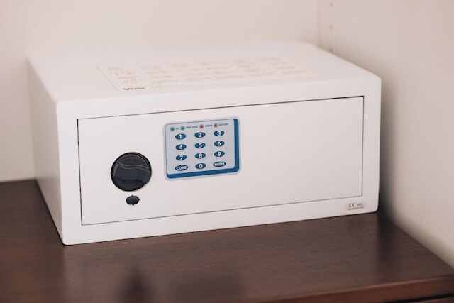 チャーミング デ トーニ アパートメント