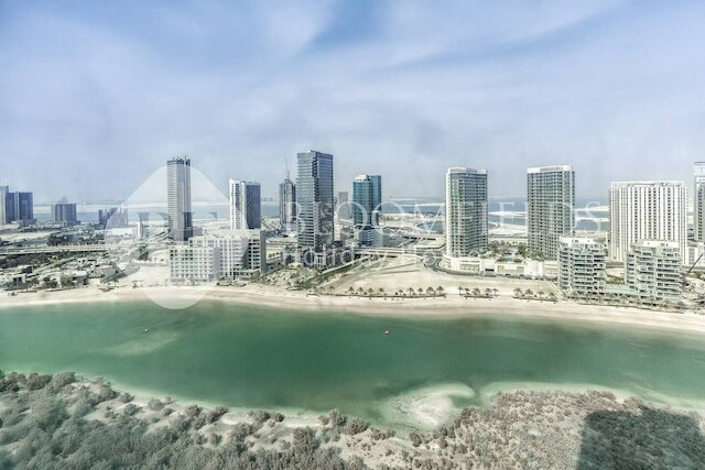 ブルームフィールド スタニング シービュー イン ハイドラ