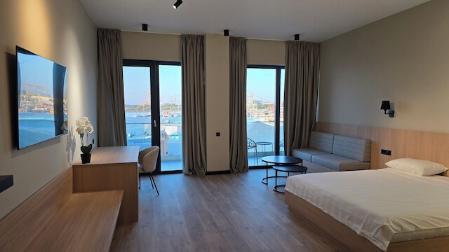 ラ プラージュ ブティック