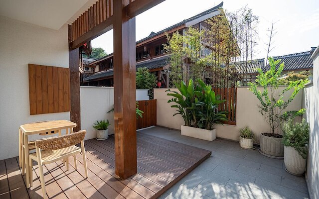 Yueyin Chongqing Courtyard