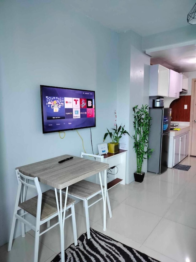 コージー スタジオ ユニット イン ケソンシティ ウィズ プライベートプール アンド シティビュー