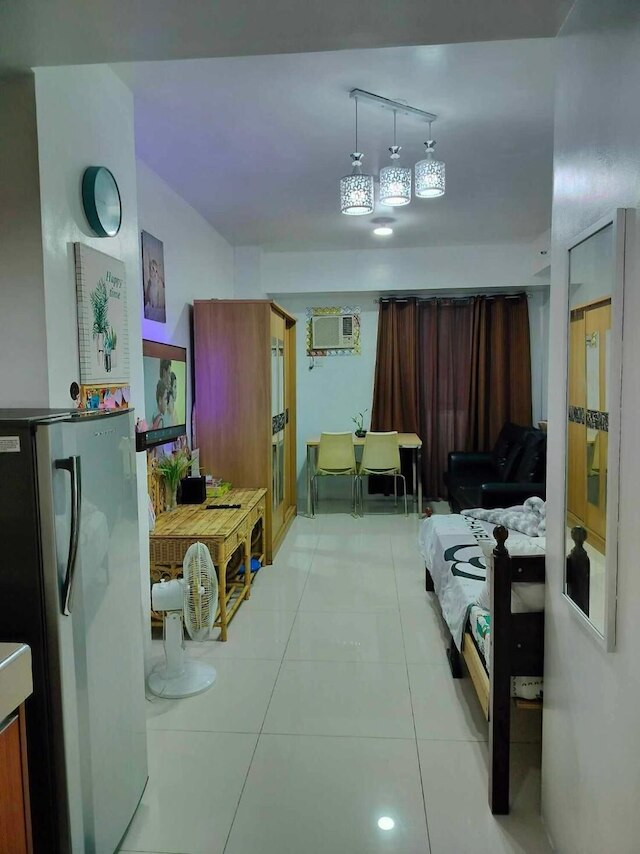 ラグジュアリー コンド イン ケソンシティ ウィズ プライベートプール アンド シティビュー