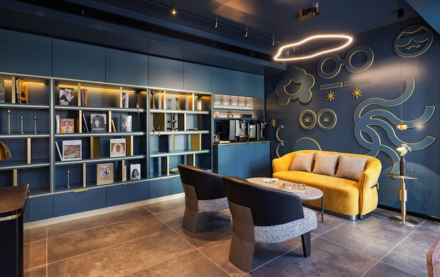 アイコニック ホテル