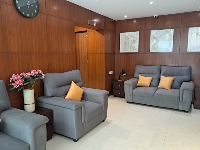 アンバー ホテル ヌンガンバッカム