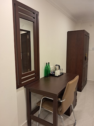 アンバー ホテル ヌンガンバッカム