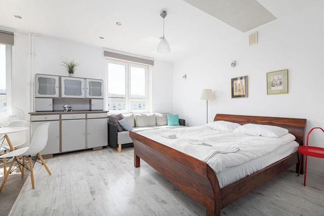 レントプラネット - プジ ハリ ミロフスキー