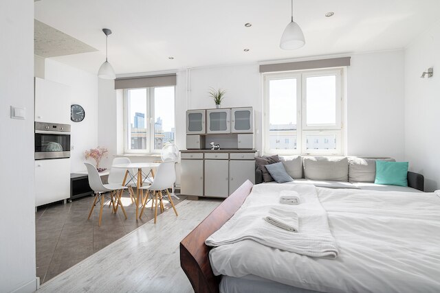 レントプラネット - プジ ハリ ミロフスキー