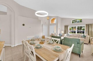 サウス フェイシング プール & スパ - エメラルド アイランド ゲーテッド リゾート