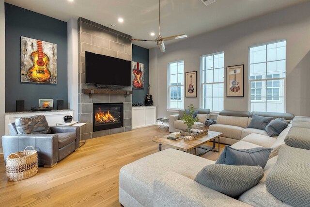 タウン レイク タウンハウス ホット タブ, ゲーム ルーム & スカイライン ビューズ