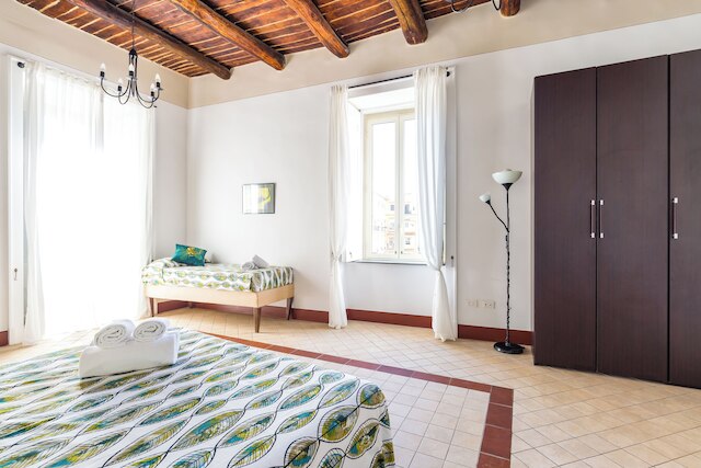 ロペス 20 - ア ビッグ ファミリー アパートメント