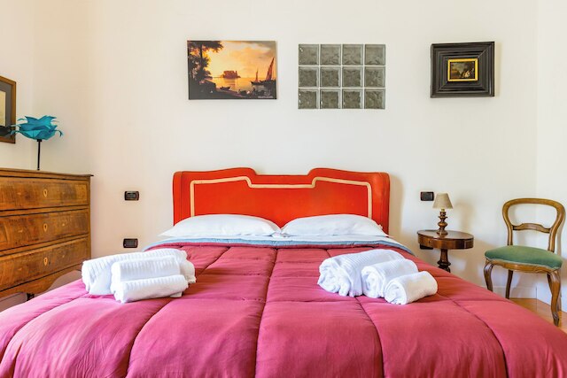 サンタキアラ チャーミングハウス ウィズ テラス アット ヒストリカルセンター