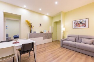 サン マルチェリーノ クール アンド セントラル by ナポリアパートメンツ