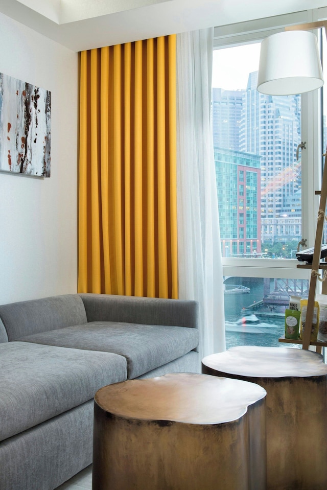 ザ・エンボイ・ホテル、オートグラフ コレクション