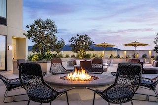 スプリングヒル スイーツ ロサンゼルス バーバンク / ダウンタウン