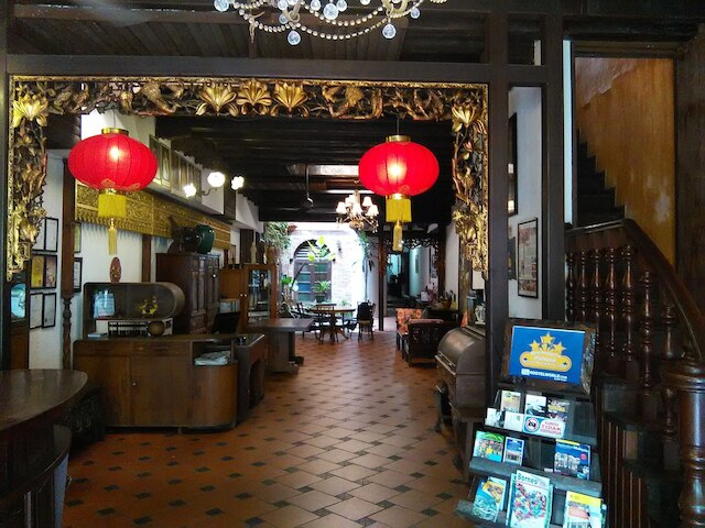 クチン ウォーターフロント ロッジ