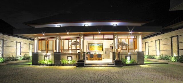 ザ バニウマス スイート ヴィラ レギャン