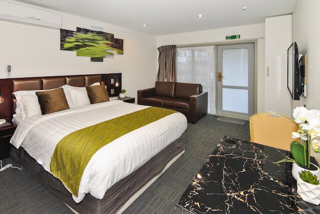 ニューランズ コート モーテル