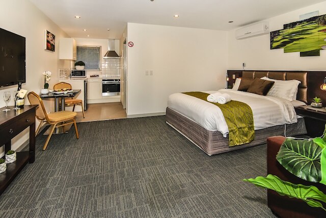 ニューランズ コート モーテル