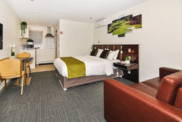 ニューランズ コート モーテル