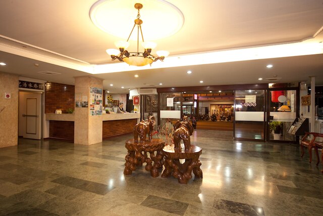 シャンパーニュ ホテル