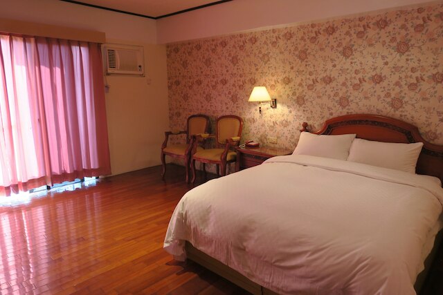 シャンパーニュ ホテル